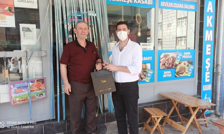 Hürriyet eski başkanları unutmadı