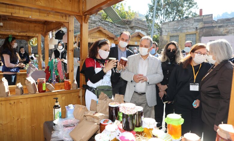 Sahne Maharetli Eller’in