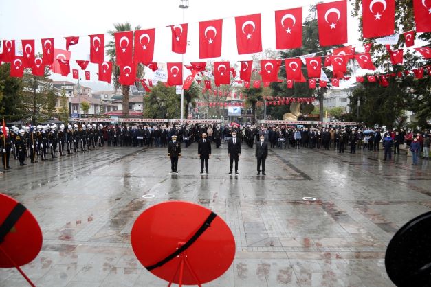 Atatürk vefatının 83.yıl dönümünde Gölcük'te Anılacak