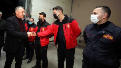 Başkan Büyükakın, 2022’ye vatandaşlarla ve personellerle girdi