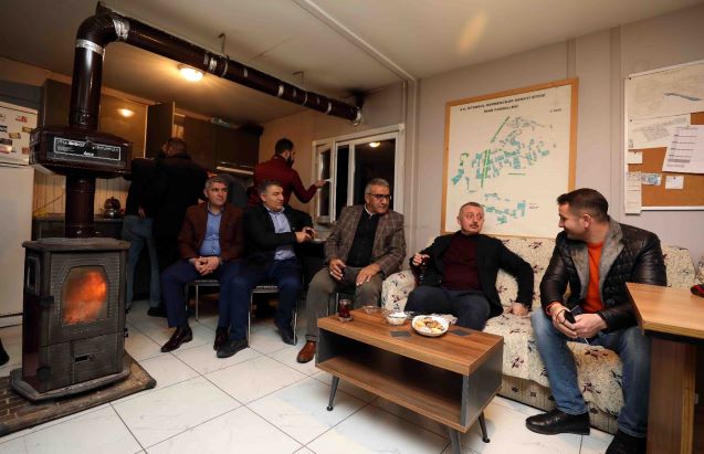 Başkan Büyükakın, 2022’ye vatandaşlarla ve personellerle girdi