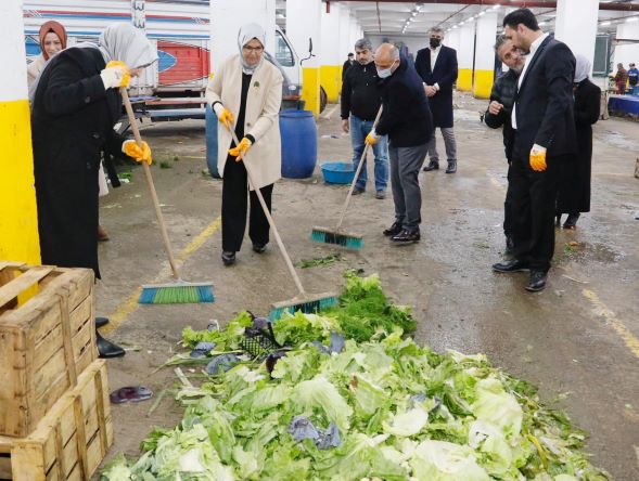 Başkan Söğüt, “450 ton pazar atığını dönüştürüyoruz”