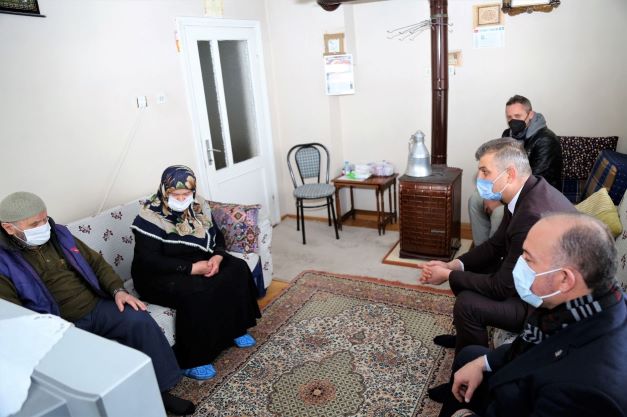 Başkanı Sezer Şehit Ailelerini Yalnız Bırakmıyor