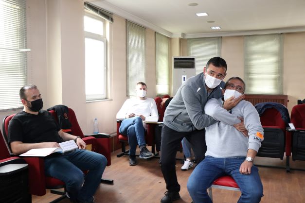 3.560 kişiye ilk yardım ve Covid-19 eğitimi