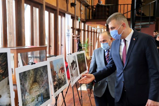 GÖLCÜK FOTOĞRAF SANATINDA ÖNCÜ KENT