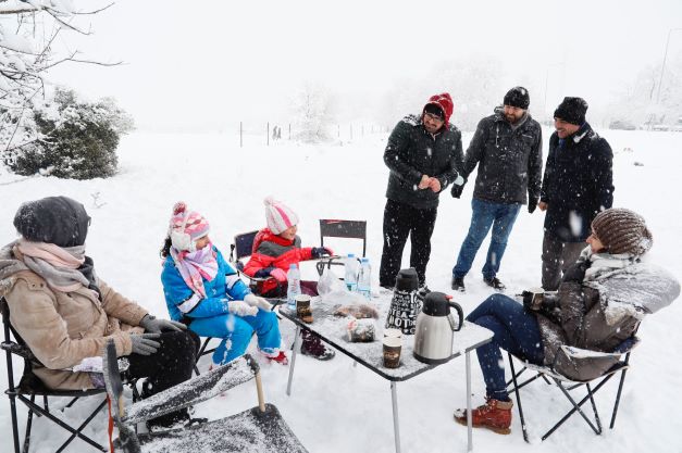 İlimtepe'de kar keyfi   