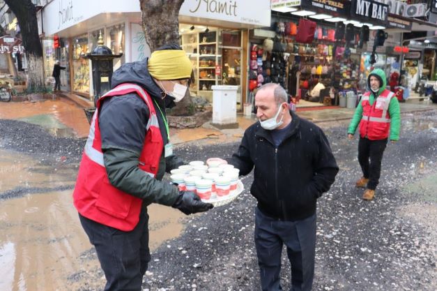 Mobil çorba ikramı vatandaşları mutlu etti