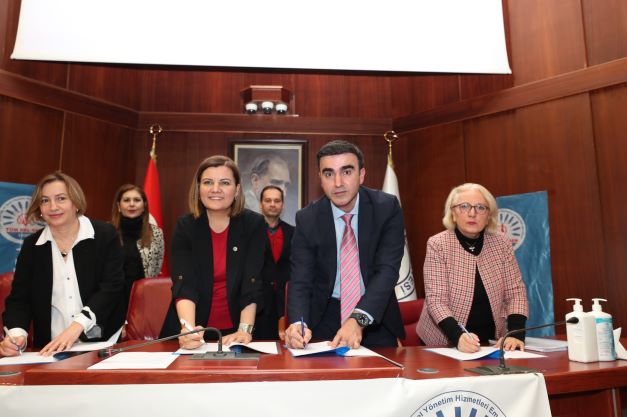 İzmit Belediyesindeki memurlara yüzde 100 zam yapıldı