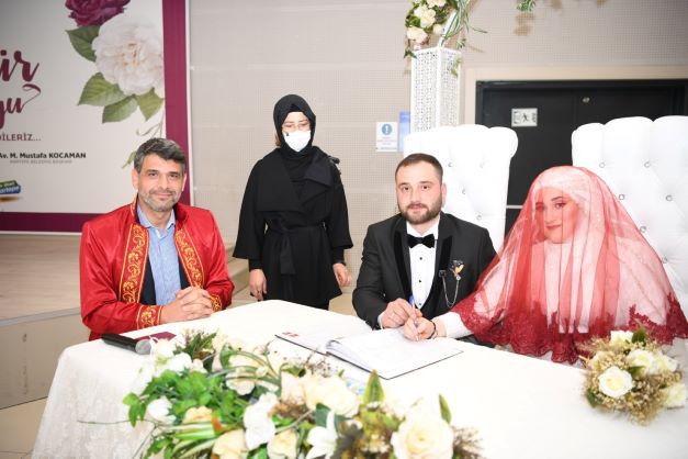 KARTEPE’DE 2021’DE 760 ÇİFT “EVET” DEDİ