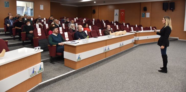 Kartepe'de Eğitim Sırası Yöneticilerde