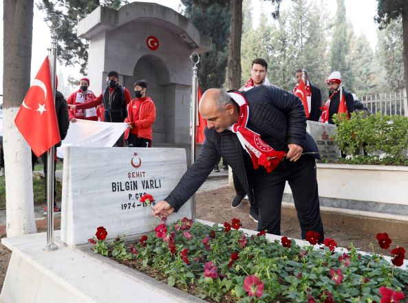 Körfezliler Sarıkamış Şehitleri için yürüdü