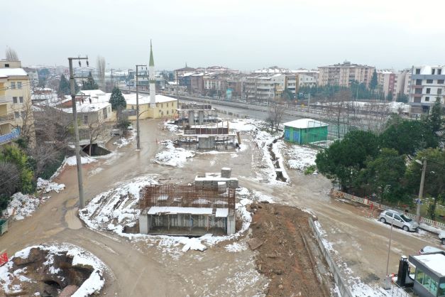 Kuruçeşme tramvay köprüsünün ayakları yükseliyor