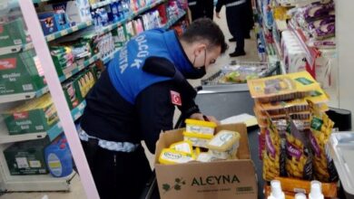 Tarihi Geçmiş Ürün Satan Marketlere Gölcük Zabıtası "Dur" Dedi