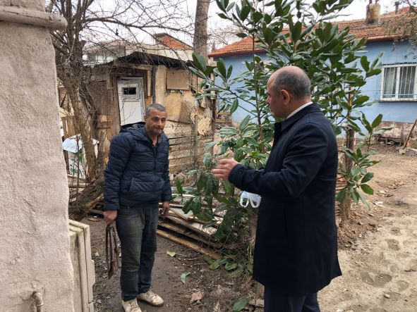 Başkan Söğüt de aileyi ziyaret ederek, “Ne gerekiyorsa yapacağız” dedi