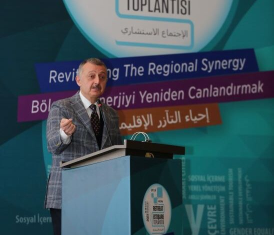 Büyükakın; İnsani değerleri merkeze almalıyız