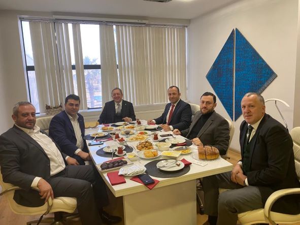 DP Genel Başkanı Gültekin Uysal’dan Kocaeli Kaya’ya anlamlı ziyaret