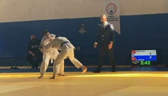 Gölcüklü Rüzgar Yiğit Yılmaz Türkiye Şampiyonu