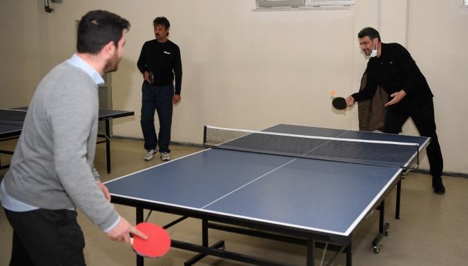 Kocaman Masa Tenisinde Gençlerle Ter Döktü