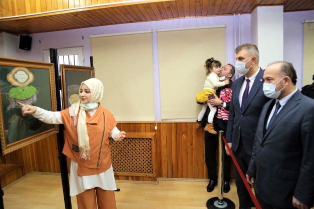 GÖLCÜK MUHTEŞEM BİR SERGİYE EV SAHİPLİĞİ YAPIYOR