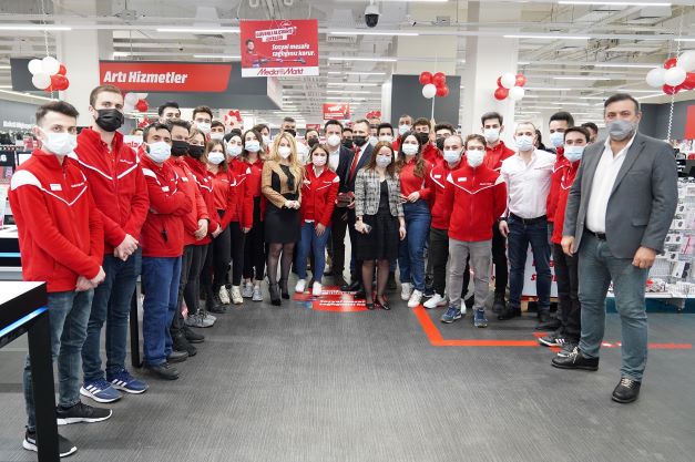 MediaMarkt İzmit 41 Burda AVM’de yeni mağazasını açtı