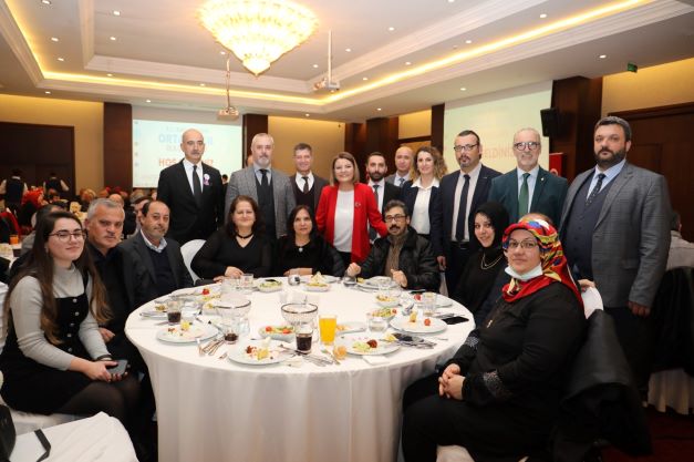 Başkan Hürriyet 12 ilçe dernekleriyle kent için Ortak Akılda buluştu