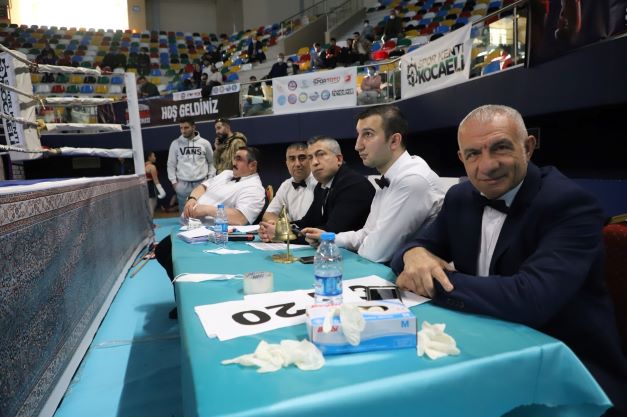 Kick Boks’ta büyük heyecan devam ediyor