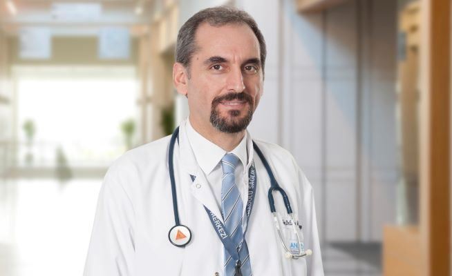 İftar ile sahur arasında 2 litre su içilmeli