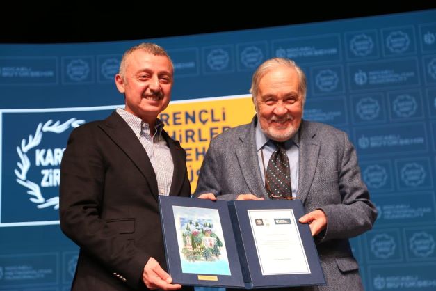 İlber Ortaylı: Şehirleri düzenlemenin vakti geldi