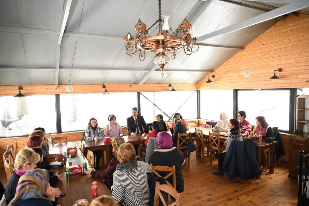 Kadın Muhtarlarlar Kartepe'de Buluştu