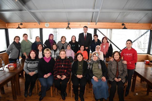 Kadın Muhtarlarlar Kartepe'de Buluştu