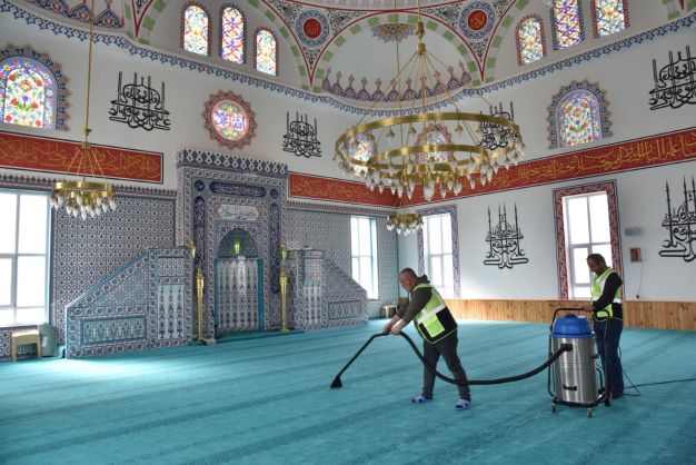 Kartepe Camileri Ramazana Hazır