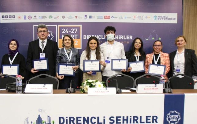 Kartepe Zirvesi güncel konularıyla gündeme yön veriyor