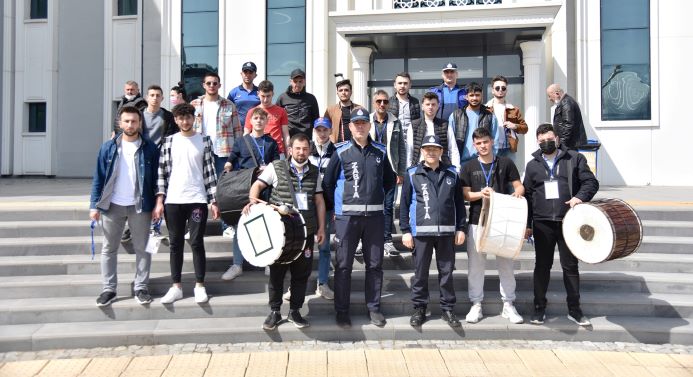 Kartepe'de 84 davulcu İlk Sahura Hazır