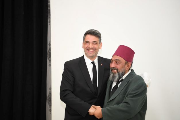 Kartepe'de Ahmet Yenilmez Büyük İlgi Gördü