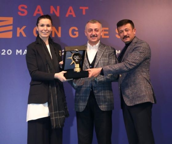 Kocaeli Büyükşehir’e yılın en başarılı Kültür Sanat Ödülü
