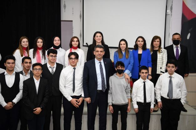 Milli Şair Mehmet Akif Ersoy. Kartepe'de Anıldı