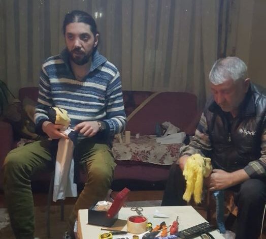 Metin Ateş kukla yapımı ve üretimini hızlandırdı