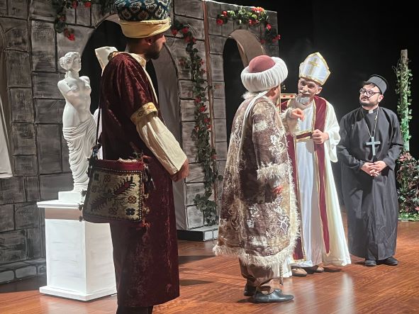 Tiyatro Oyun İstasyonu ‘Kadı’ ile sahnede