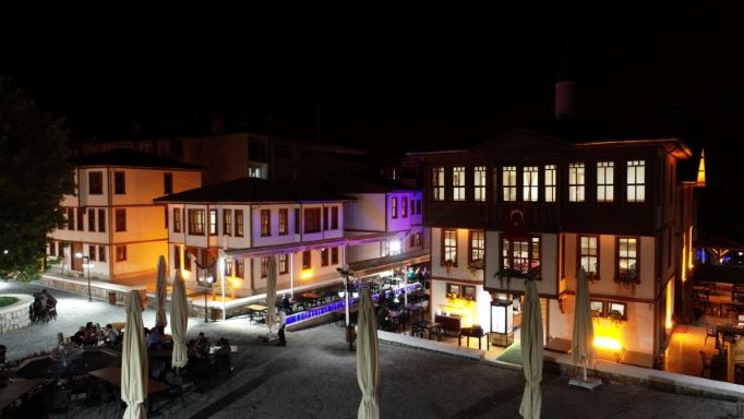 Ramazan Sofralarının Adresi Yalı Evleri