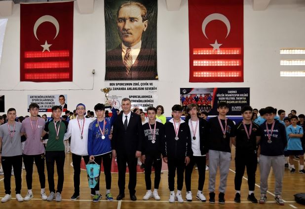 23 Nisan Coşkusu Futsal Turnuvası İle Devam Etti