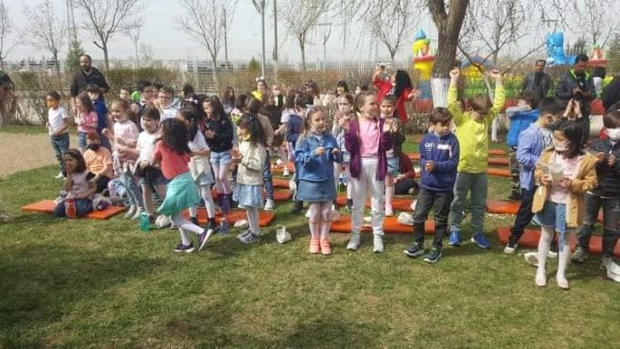 Ateş' Eskişehirli Miniklerin Gönüllerini Fethetti