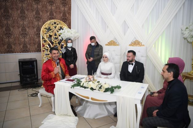 SENANUR İLE OKAN NİŞANLANDI