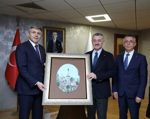 Başkan Büyükakın, iftarda Balkan Göçmenleriyle buluştu