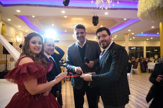 FUNDA İLE EMRE NİŞANLANDI