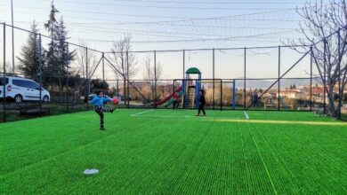 Futbol Sahaları Sentetik Çim İle Yenileniyor