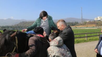 Gölcük'te Özel Çocuklar At Binme Heyecanını Yaşadı