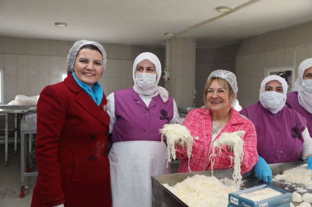 İzmit’in yerel lezzetleri Haber Global ekranlarında