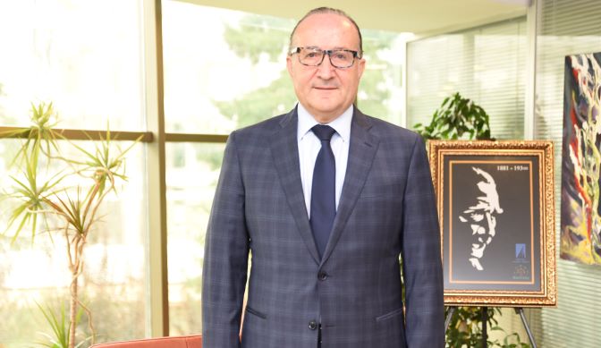 KSO Başkanı Ayhan Zeytinoğlu, son ekonomik verilere ilişkin değerlendirmelerini paylaştı.