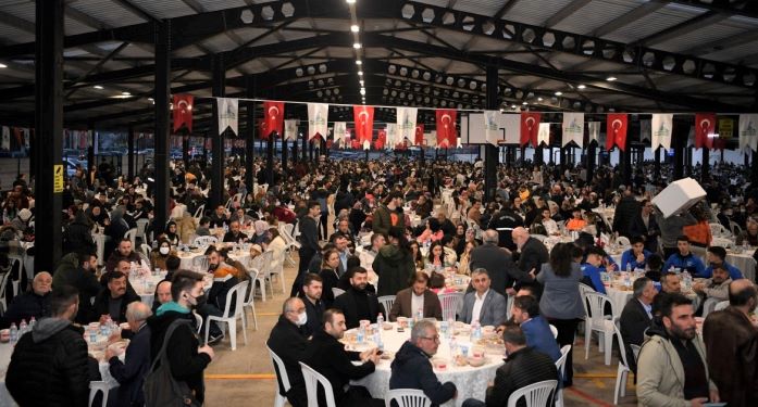 Kartepe'de 6 Bin Kişilik İftar