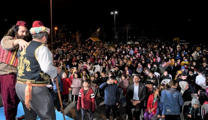 Kartepeli minikler gönüllerince eğleniyorlar